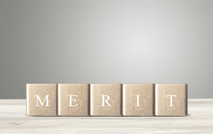 審美歯科のメリットを説明するイメージ