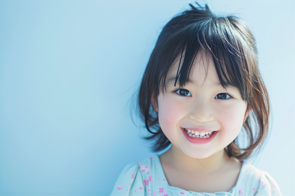 小児矯正で受け口を矯正して綺麗な歯になった子ども